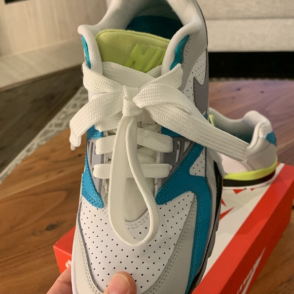 ✈️ Used like new Mens Air cross Trainer 3 Low - Picture 5 of 12